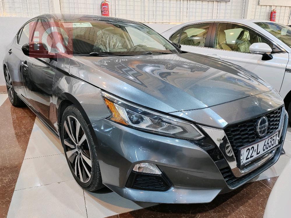 Nissan Altima